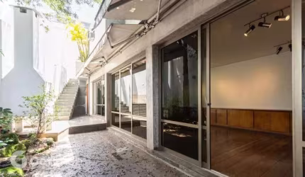 Casa com 3 quartos à venda na Dona Salva Saigh Galfat, 128, Vila Tramontano, São Paulo por R$ 2.100.000