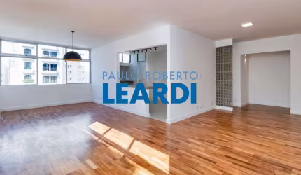 Apartamento à venda na Rua Doutor Veiga Filho, 228, Higienópolis, São Paulo por R$ 2.200.000