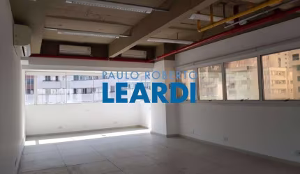Ponto comercial para alugar na Rua José Maria Lisboa, 41, Jardim Paulista, São Paulo por R$ 9.000