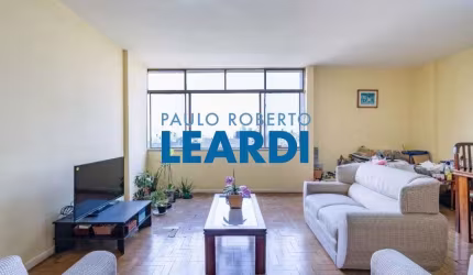 Apartamento à venda na Rua Treze de Maio, 1838, Bela Vista, São Paulo por R$ 850.000