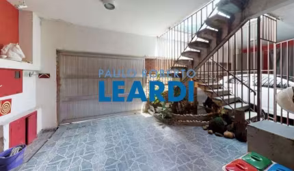 Casa à venda na Rua Raul Devesa, 92, Perdizes, São Paulo por R$ 1.595.000