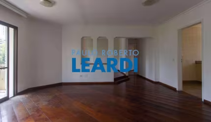 Apartamento para alugar na Passagem Símbolo, 16, Morumbi, São Paulo por R$ 3.800