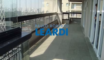 Apartamento à venda na Rua Afonso Braz, 115, Vila Nova Conceição, São Paulo por R$ 23.000.000