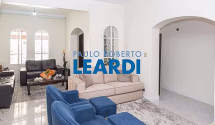 Casa à venda na Rua Doutor Augusto de Miranda, 209, Vila Romana, São Paulo por R$ 1.700.000