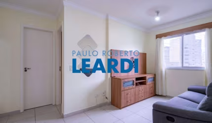 Apartamento à venda na Rua Bela Cintra, 338, Consolação, São Paulo por R$ 570.000