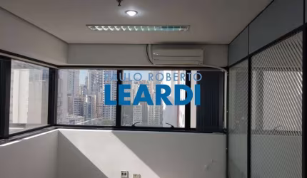 Ponto comercial à venda na Rua Turiassu, 127, Perdizes, São Paulo por R$ 424.000