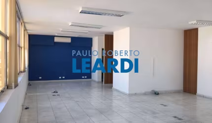 Sala comercial para alugar na Avenida Pacaembu, 746, Higienópolis, São Paulo por R$ 4.000