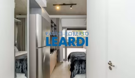 Apartamento à venda na Alameda Lorena, 718, Jardim Paulista, São Paulo por R$ 746.000