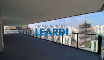 Apartamento à venda na Avenida Hélio Pellegrino, 374, Vila Nova Conceição, São Paulo por R$ 23.399.000