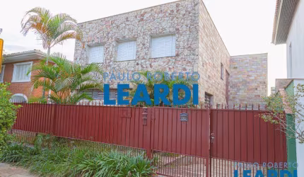 Casa à venda na Rua Monte Alegre, 1754, Perdizes, São Paulo por R$ 2.200.000