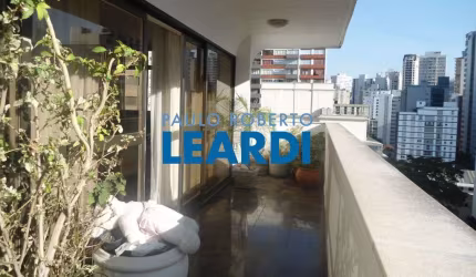 Apartamento à venda na Rua Doutor Albuquerque Lins, 887, Higienópolis, São Paulo por R$ 2.300.000
