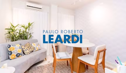 Casa à venda na Rua Batataes, 138, Jardim Paulista, São Paulo por R$ 1.350.000