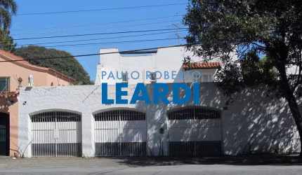 Casa à venda na Rua Dona Elisa Moraes Mendes, 960, Alto de Pinheiros, São Paulo por R$ 3.400.000