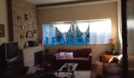 Casa à venda na Rua Ministro Sinésio Rocha, 502, Pompéia, São Paulo por R$ 1.700.000