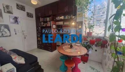 Cobertura à venda na Rua Genebra, 177, Bela Vista, São Paulo por R$ 742.000