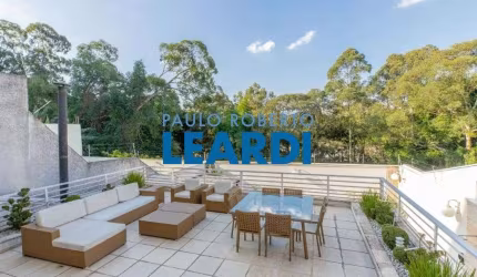 Casa à venda na Rua Sícano, 168, City América, São Paulo por R$ 3.430.000