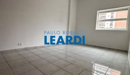 Apartamento à venda na Alameda Santos, 927, Jardim Paulista, São Paulo por R$ 810.000