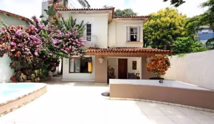 Casa com 4 quartos à venda na Rua José de Freitas Guimarães, 112, Pacaembu, São Paulo por R$ 4.100.000