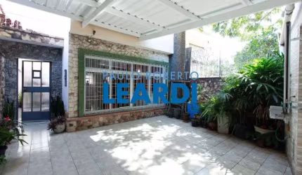 Casa à venda na Rua Campina da Taborda, 156, Planalto Paulista, São Paulo por R$ 800.000