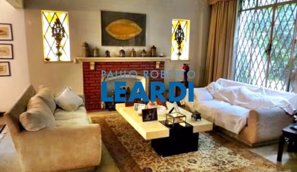 Casa à venda na Rua Engenheiro Edgar Egídio de Sousa, 402, Higienópolis, São Paulo por R$ 4.250.000