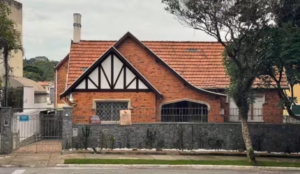 Casa com 4 quartos à venda na Rua Itápolis, 990, Pacaembu, São Paulo por R$ 3.200.000