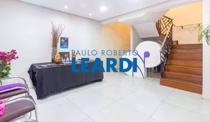 Casa comercial à venda na Avenida Pompéia, 1300, Pompéia, São Paulo por R$ 3.000.000