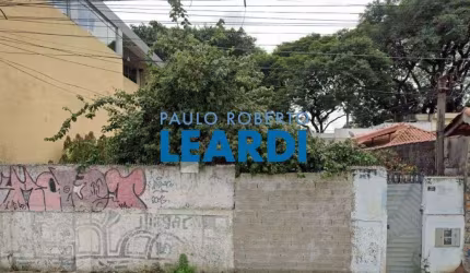 Casa à venda na Rua Manuel de Arruda Castanho, 418, Vila Tolstoi, São Paulo por R$ 800.000