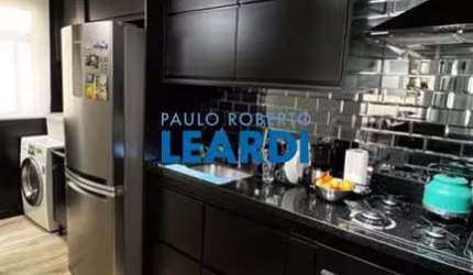 Apartamento à venda na Rua Vinte e Cinco de Janeiro, 180, Centro, São Paulo por R$ 480.000