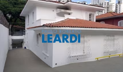 Casa à venda na Rua Tupi, 208, Santa Cecília, São Paulo por R$ 3.000.000