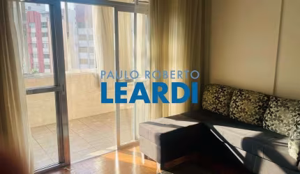 Apartamento à venda na Rua Caio Prado, 30, Consolação, São Paulo por R$ 900.000