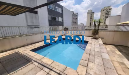 Cobertura à venda na Rua Doutor Albuquerque Lins, 992, Higienópolis, São Paulo por R$ 2.400.000