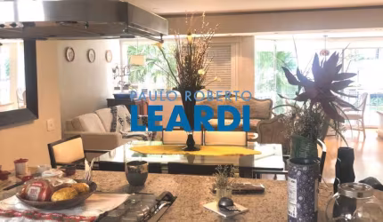 Apartamento à venda na Alameda Franca, 1436, Jardim América, São Paulo por R$ 2.800.000
