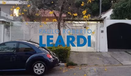 Casa à venda na Rua Xavier de Almeida, 62, Ipiranga, São Paulo por R$ 1.170.000