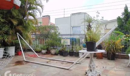 Casa à venda na Rua Plínio de Morais, 214, Sumaré, São Paulo por R$ 2.200.000