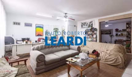 Casa à venda na Rua Santa Lucrécia, 127, Sacomã, São Paulo por R$ 2.100.000