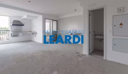 Apartamento à venda na Rua Cuevas, 100, Lapa, São Paulo por R$ 1.350.000