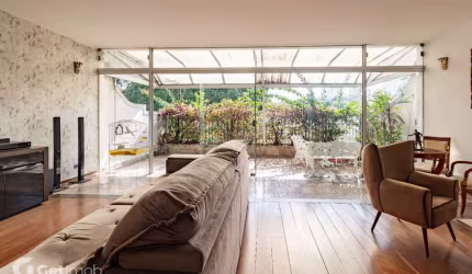 Casa com 4 quartos à venda na Rua Ubatuba, 433, Pacaembu, São Paulo por R$ 2.800.000