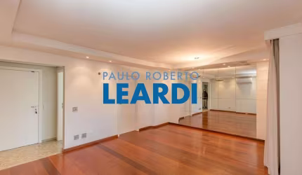 Apartamento à venda na Rua Arandu, 481, Brooklin, São Paulo por R$ 1.650.000