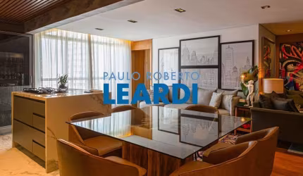 Apartamento à venda na Alameda Franca, 1581, Jardim América, São Paulo por R$ 2.500.000