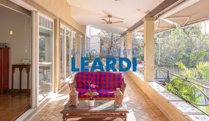 Casa à venda na Rua Morro Verde, 106, Pacaembu, São Paulo por R$ 10.000.000