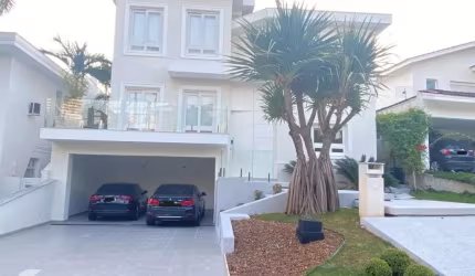 Casa em condomínio fechado com 4 quartos para alugar na Alameda Santiago, 270, Alphaville, Santana de Parnaíba por R$ 22.550