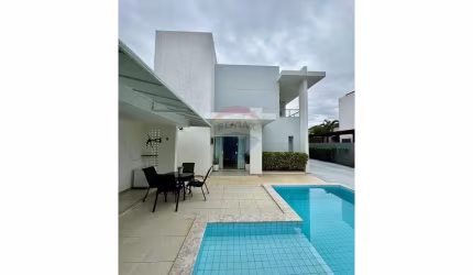 Venda de linda casa duplex em condomínio, com 4/4, 4 suítes, no Loteamento Miragem, em Lauro de Freitas/BA