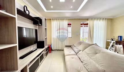 Casa Duplex com 3/4 em condomínio fechado - Lauro de Freitas