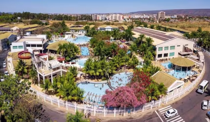 Lacqua Diroma a venda em Caldas Novas, Goiás- Apartamento a venda