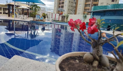Apartamento mobiliado com sacada e piscinas termais na região turística de Caldas Novas