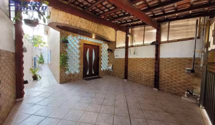 Sobrado com 3 dormitórios à venda, 196 m² por R$ 790.000,00 - Vila Guilhermina - Praia Grande/SP