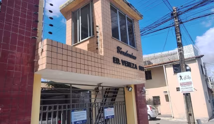 APARTAMENTO DE 03 QUARTOS NO BAIRRO VILA UNIÃO Proximo Av Luciano Carneiro