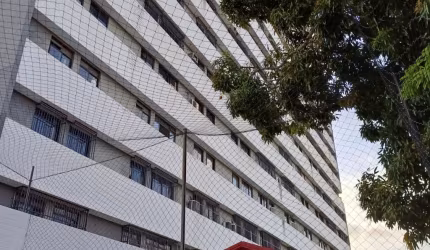 Apartamento Super Ventilado com3 Quartos na Av João Pessoa bairro Damas !