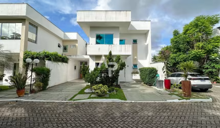 Casa à venda no bairro Amador - Eusébio/CE