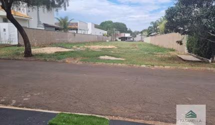 Terreno à venda em Araraquara